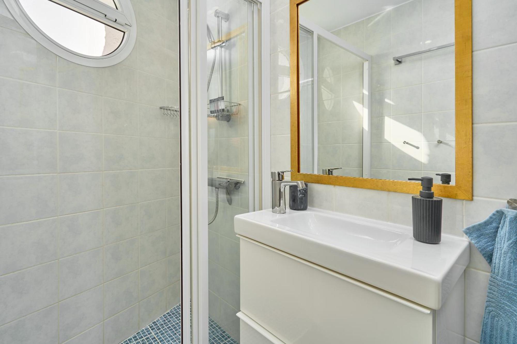 דירות נרחה Spectacular Sea Views, 2 Bed,2 Bath מראה חיצוני תמונה