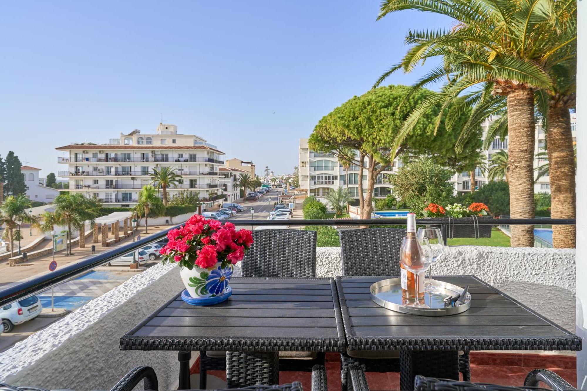 דירות נרחה Spectacular Sea Views, 2 Bed,2 Bath מראה חיצוני תמונה