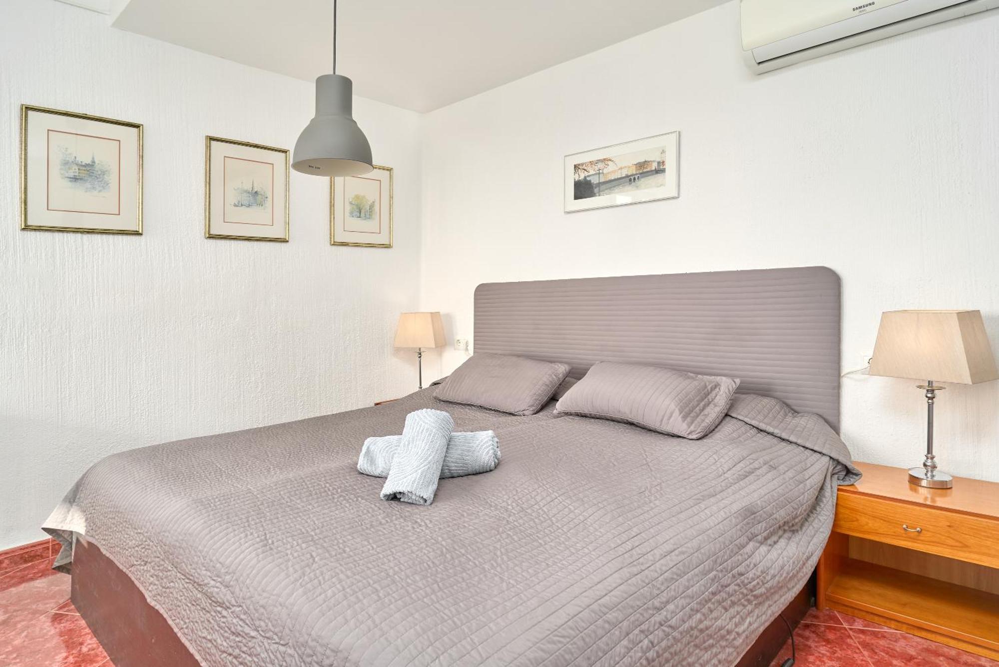 דירות נרחה Spectacular Sea Views, 2 Bed,2 Bath מראה חיצוני תמונה